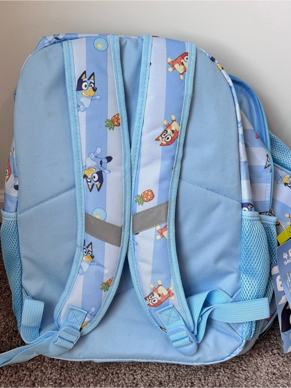 Bluey New Kids 4 Piece School Backpack, Lunchbox, Headphones, and Keychain Set